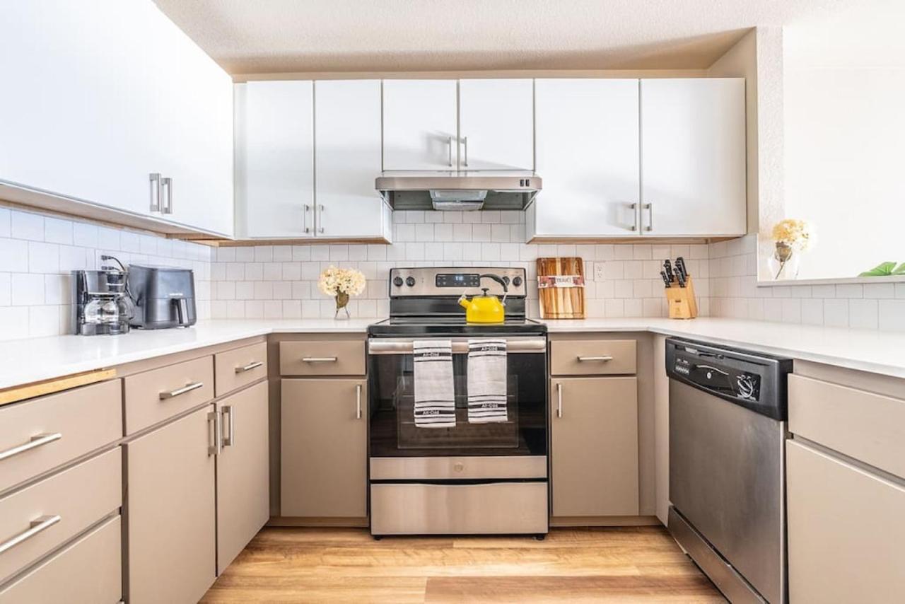 Modern And Spacious Apartment- Gym, Wifi, Free Parking Seattle Kültér fotó