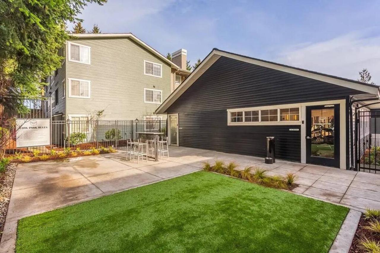 Modern And Spacious Apartment- Gym, Wifi, Free Parking Seattle Kültér fotó